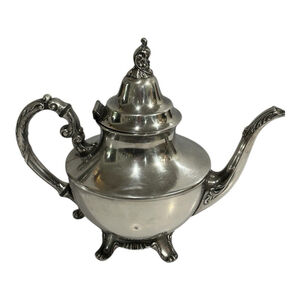 WM A Rogers Silver Plated Copper Tea Pot 2577